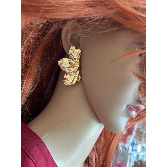 Big Gold petal earrings , gold studs large , bold chunky abstract leaf flower - Picture 1 of 7